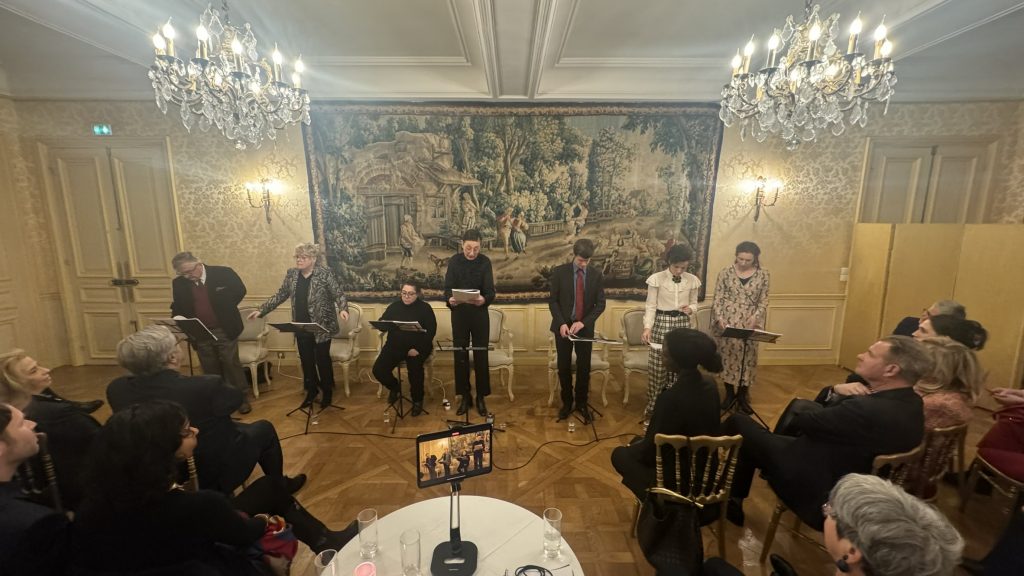 Thumbnail of http://Lecture%20«%20En%20attendant%20Hubertine%20»